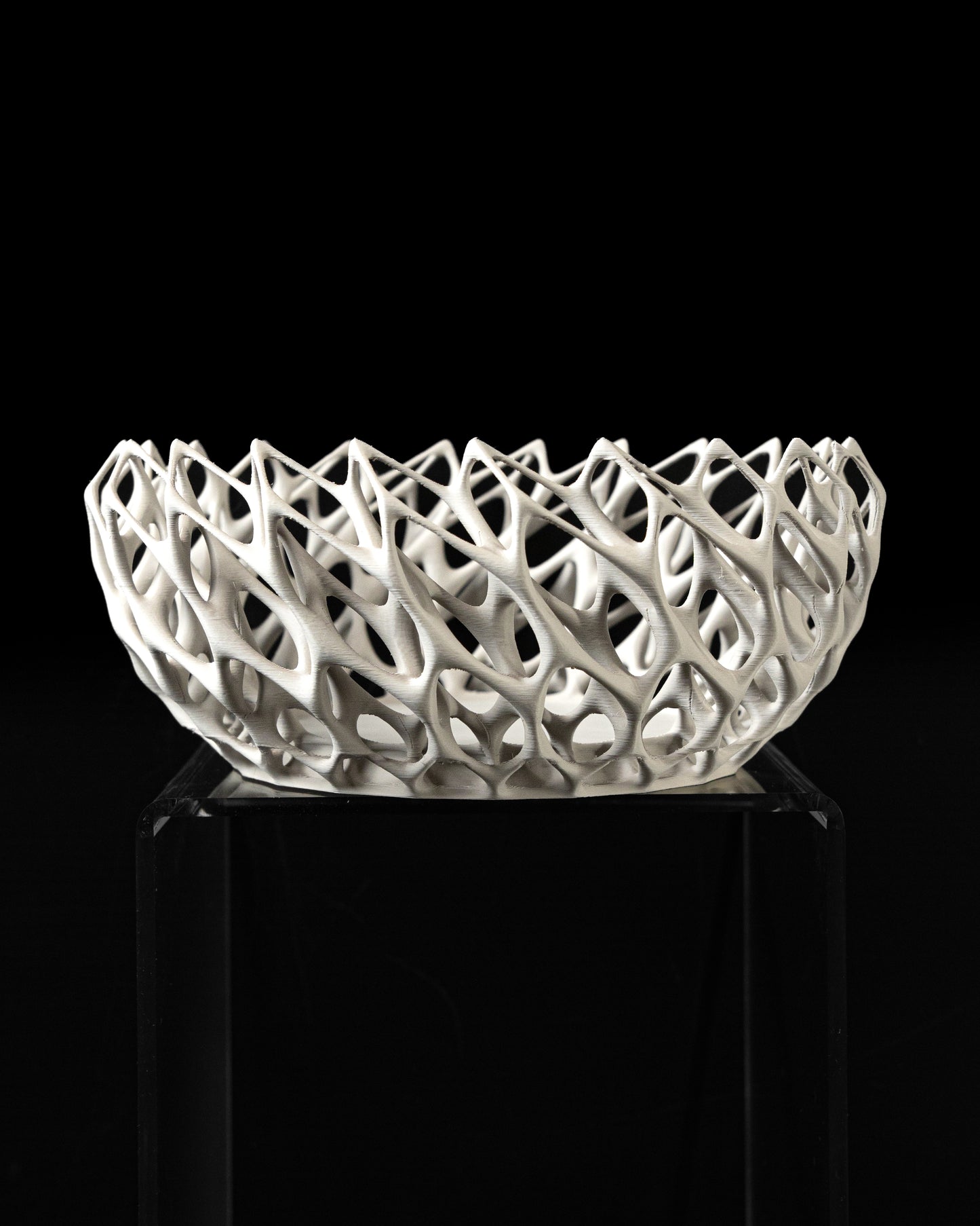 Dekoratyvinė lėkštutė „Twisted"