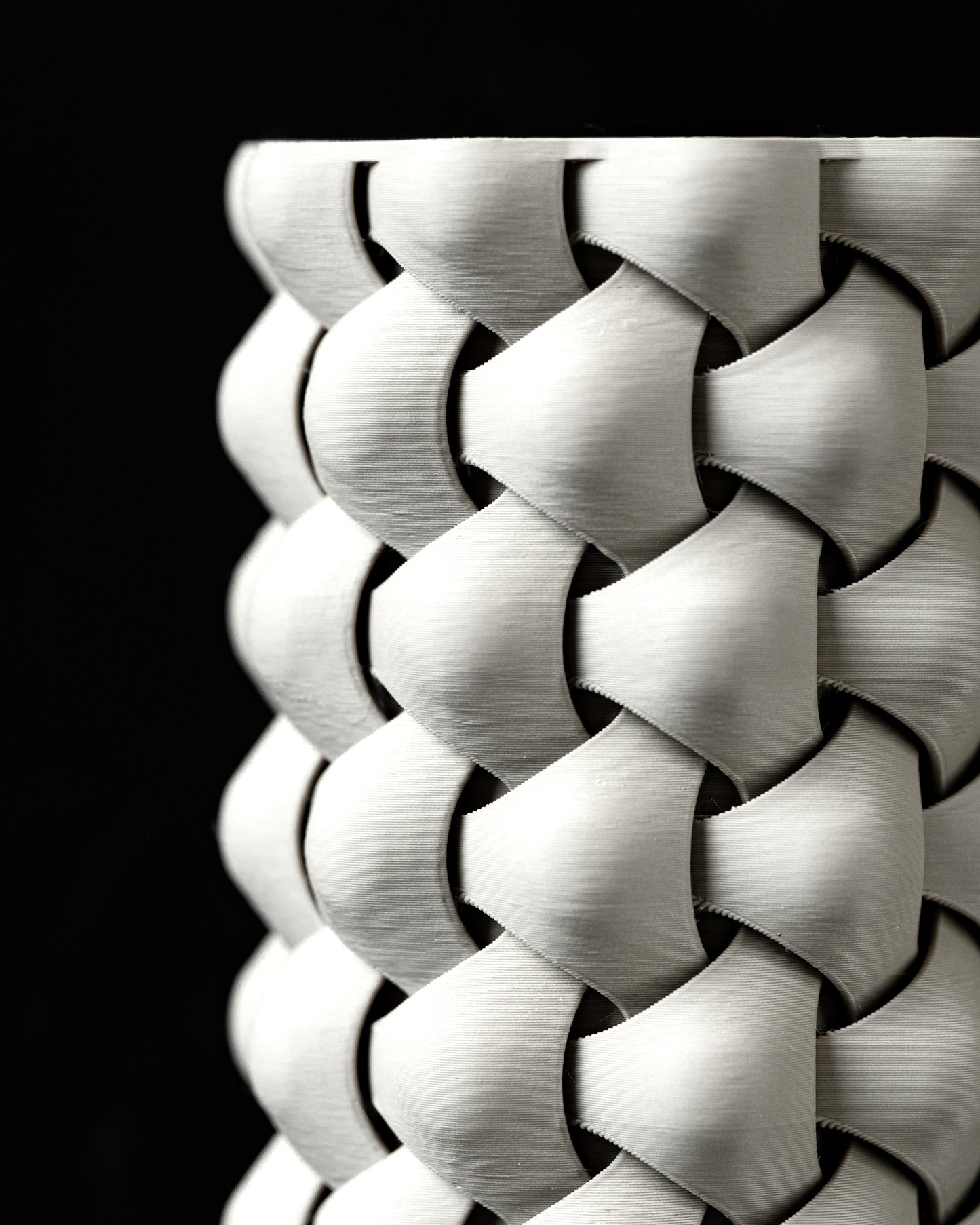 Moderni vaza "TriWeave"